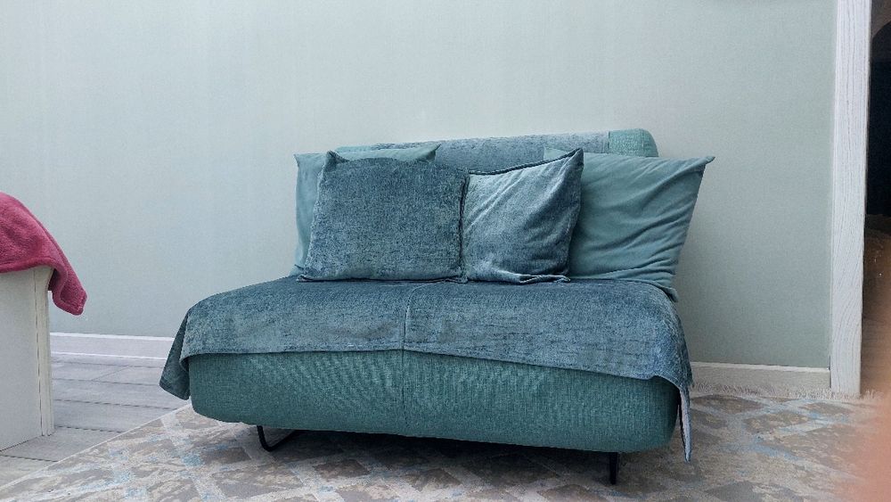 Детский  диванчик