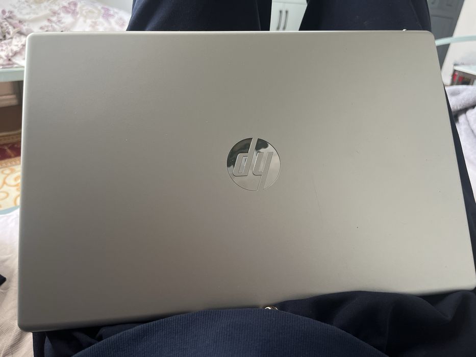 HP Laptop 15-fc0243ci