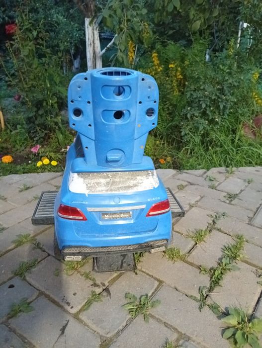 Продам детскую машинку