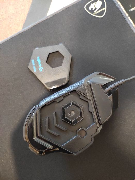 Геймърска мишка Logitech G502 Hero и MousePad/Подложка COUGAR