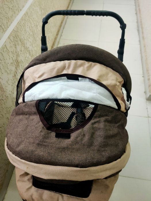 Коляска всесезоннная