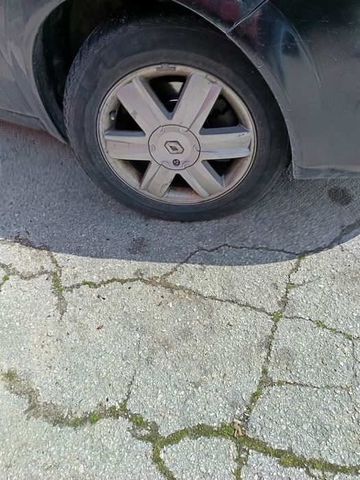 Продавам Рено Сценик