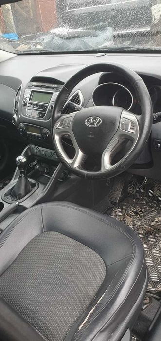 Motor complet fara anexe Hyundai ix35 an 2012 motor 1.7 crdi cod D4FD alternator electromotor portiera dreapta fata haion portbagaj bara spate etrier