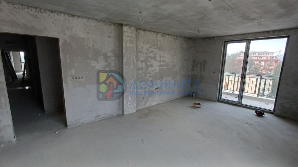 Продава се Тристаен апартамент в Царево - 103 кв.м за 679 €/кв.м - Снимка #2