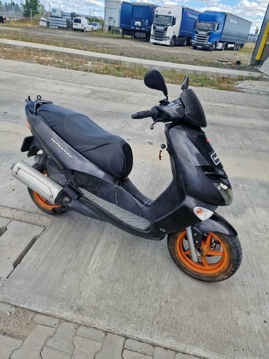 aprilia leonardo 150