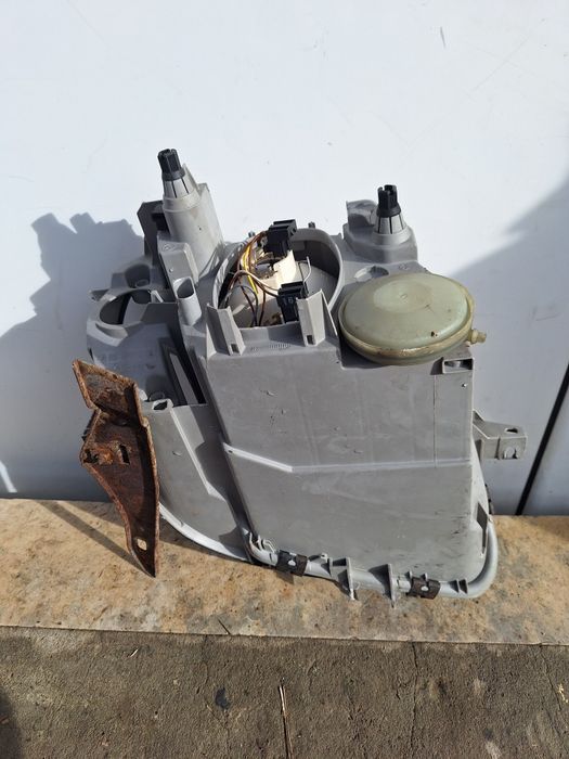 Ляв Фар Bosch За  Mercedes SLK R170  1996-2001 Година  Мерцедес СЛК