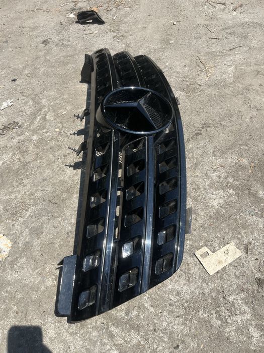 Решетка Мерцедес ML W164 от Black Edition