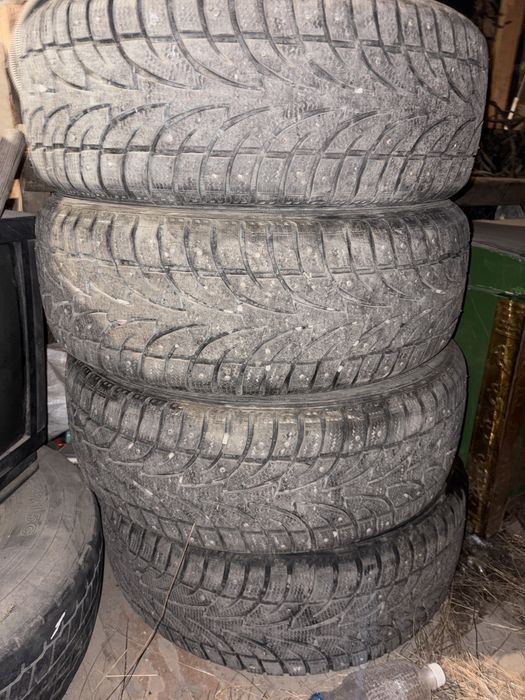 Продам зимние шины 225/55/R18