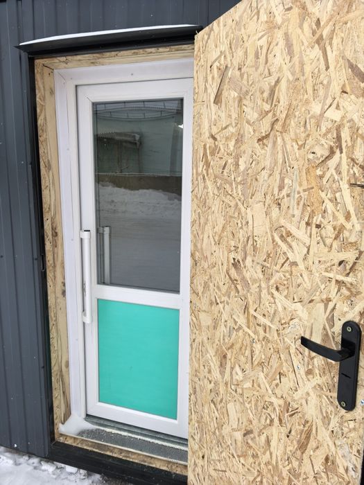 Сдам вагончики и контейнер