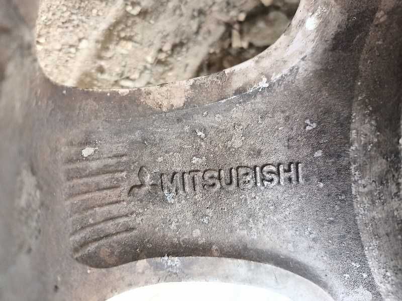 Продам оригинальные легкосплавные диски на Mitsubishi