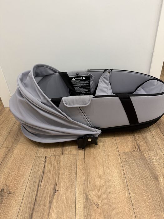 Продам люльку babyzen yoyo