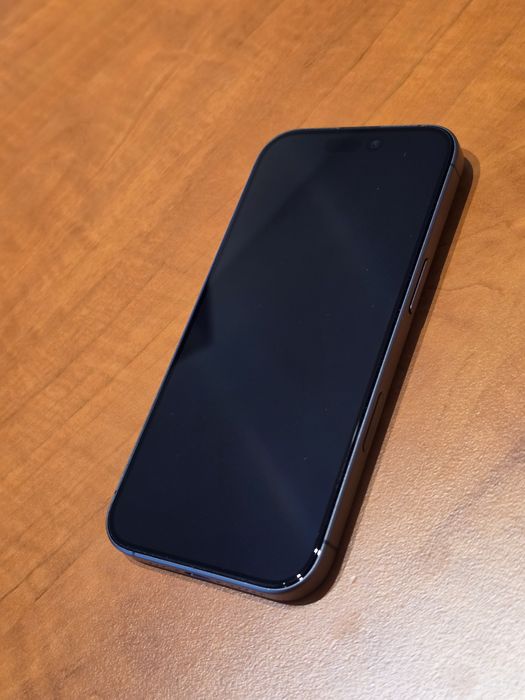 Apple iPhone 17 Black