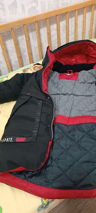 Продам куртку для мальчика