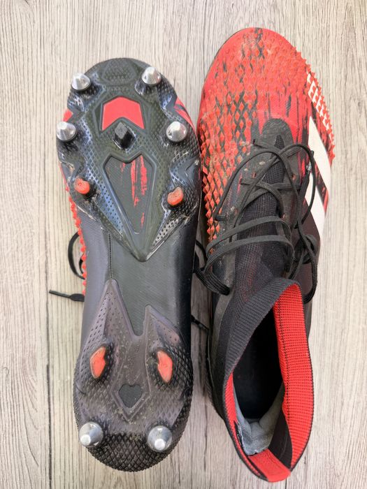 Професионални бутонки Adidas Predator Demonskin