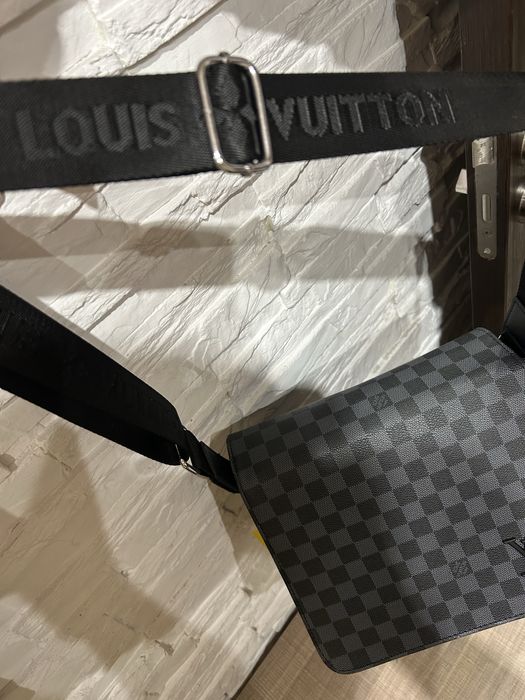 Мъжка чанта LV Louis Vuitton