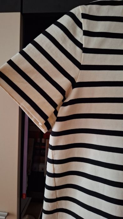 Tricou COS cu dungi