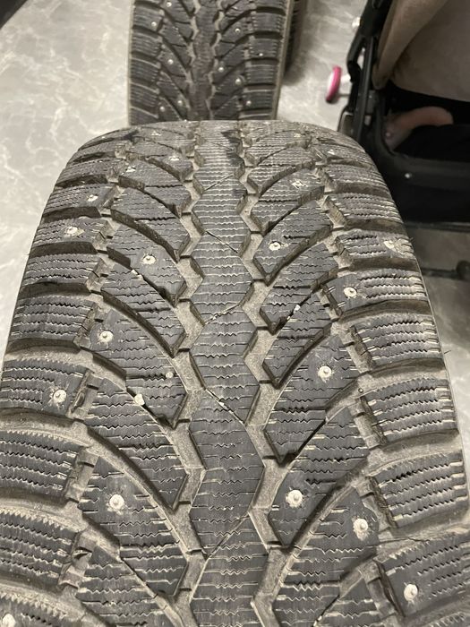 Зимние шипованные шины r18