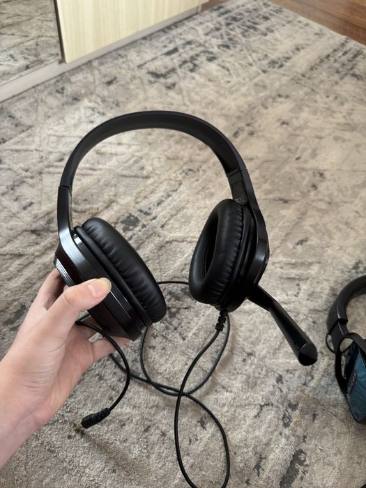 Продам игровые наушники