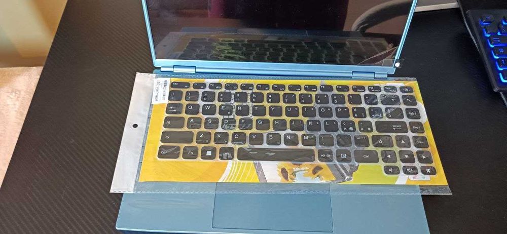 Laptop Aocwei 14 inchi 8 GB DDR4 256GB SSD 1TB Wi-Fi Win11