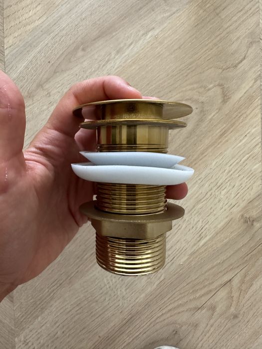 Сифон за мивка злато