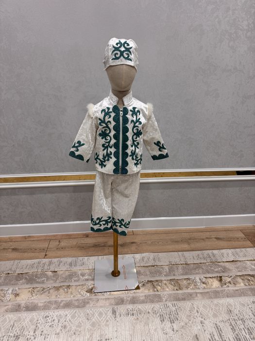 тусау кесер казакша киым