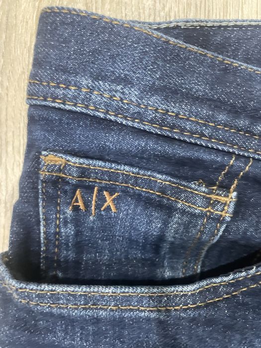 Джинсы Armani Exchange