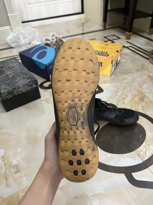 Оригинал adidas футзал 43.5