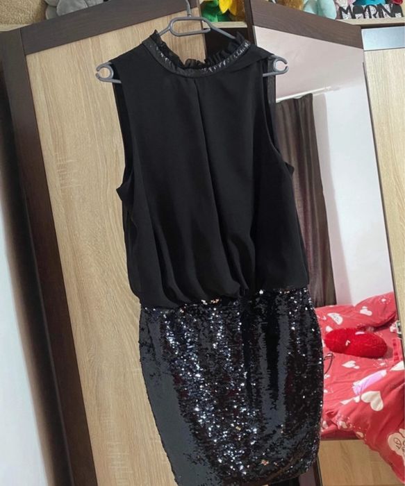 Rochie paiete de seara