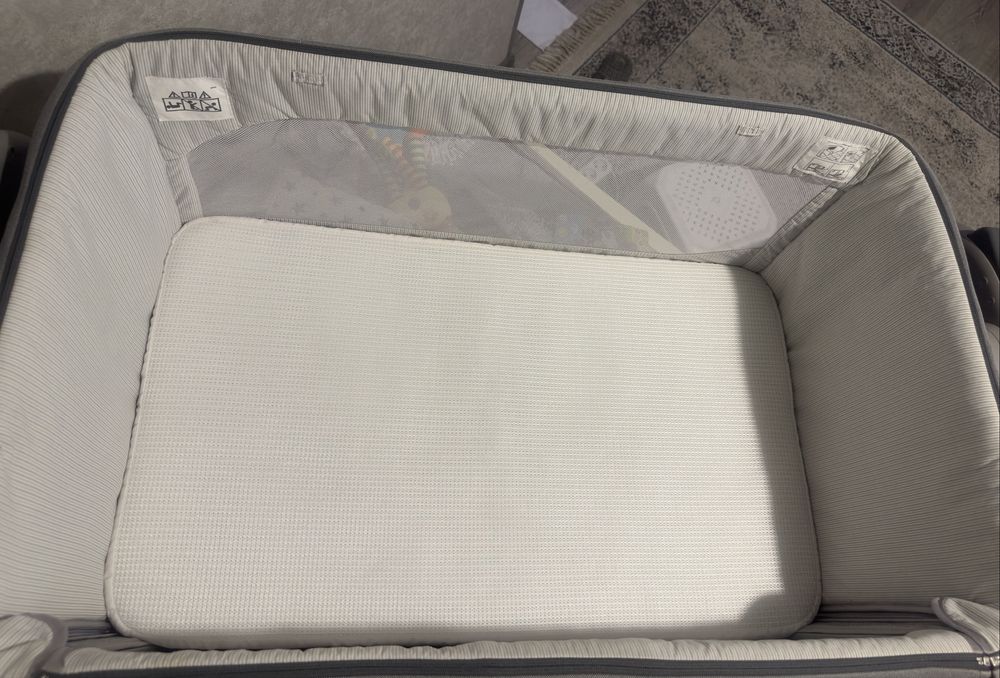 Продам Кроватку chicco