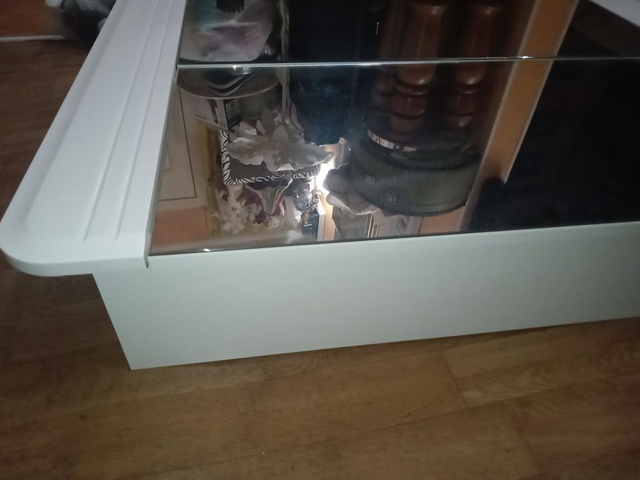 Подвесная тумба с дверцами для ванной