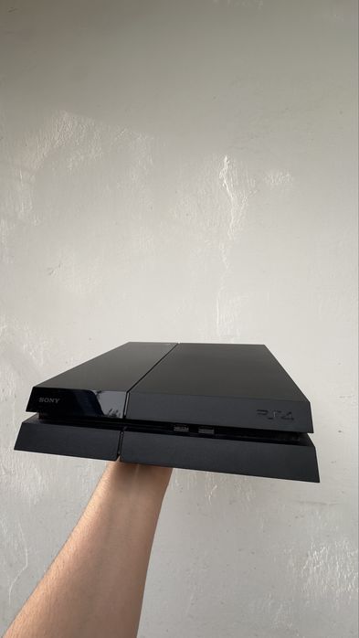 play station 4
