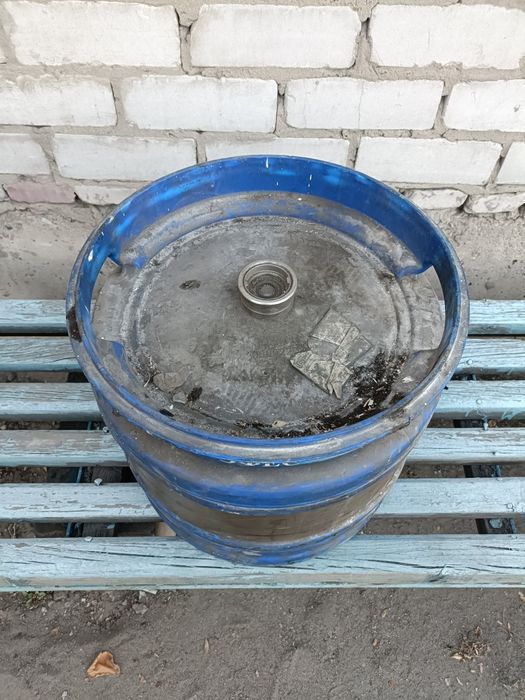 Продам Бочки для пива 2 штуки