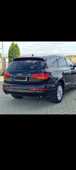 Vând sau schimb Audi Q 7