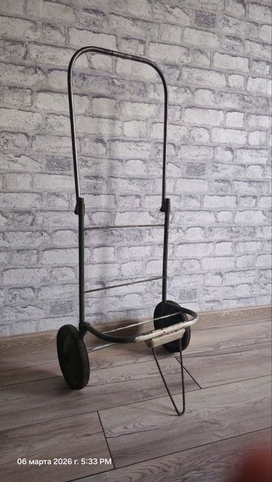 Хозяйственные тележки на колесах для перевозки грузов