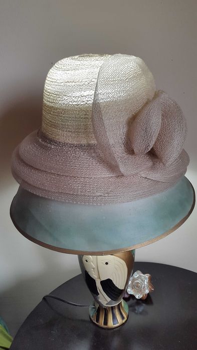 Елегантни, красиви и стилни нови дамски летни шапки