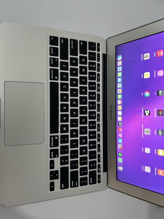 MacBook Air i5 Early 2015