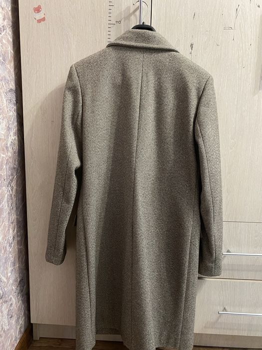 Пальто и тренч.