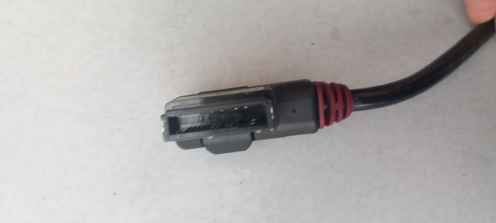 Кабел за Audi AMI ipod 4F0 051 510R