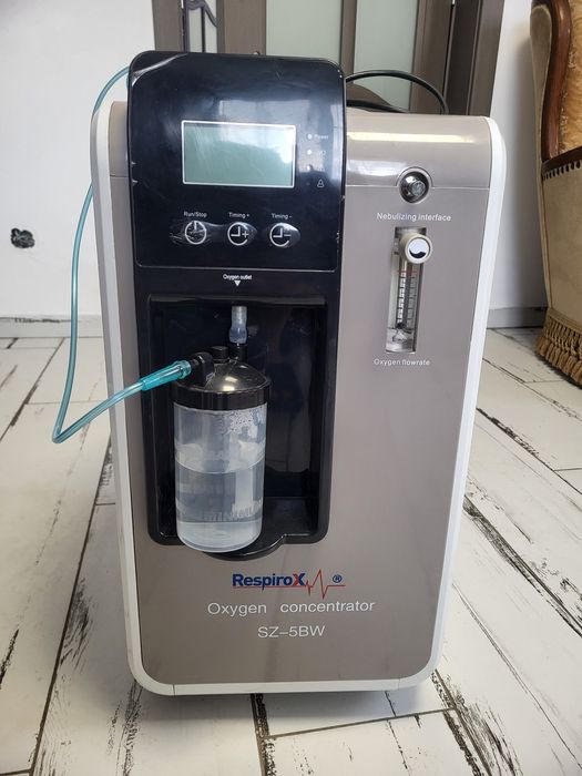 Concentrator Oxigen cu nebulizator RespiroX