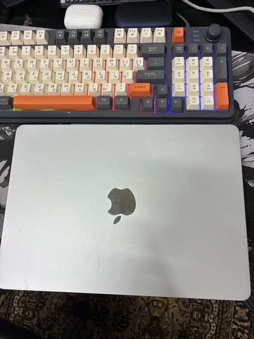 Macbook Air M4 13*