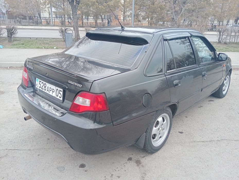 Срочно продам нексия 2