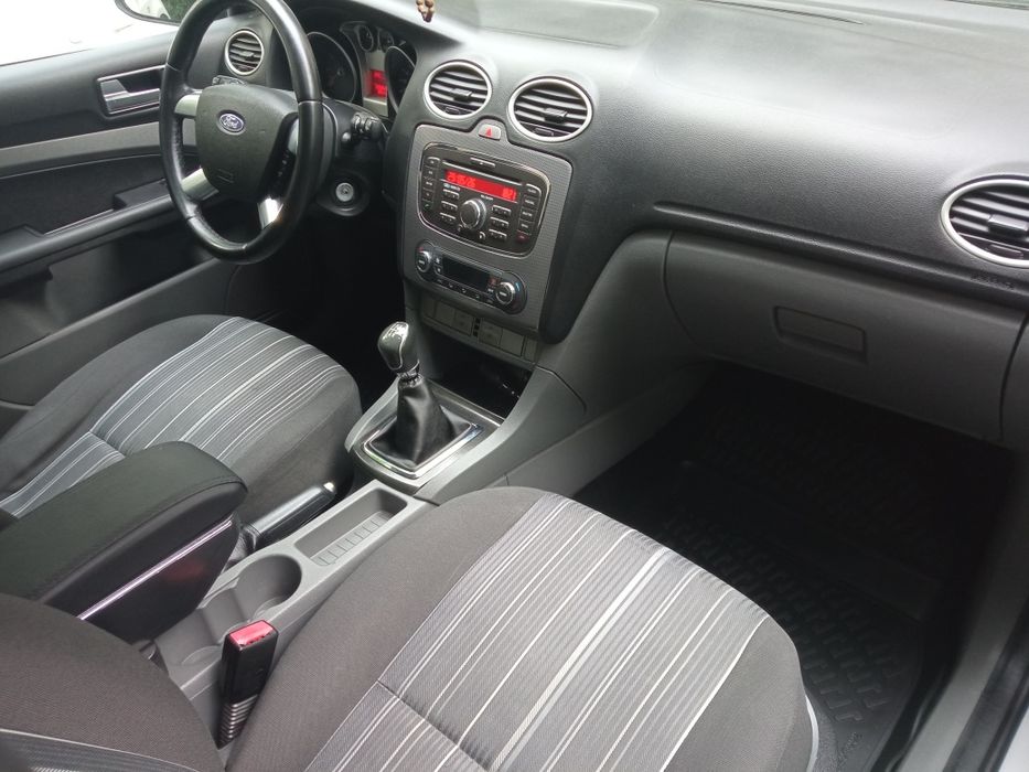 FORD Focus 2009 — imagine 5