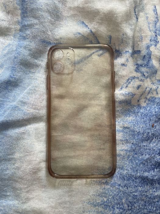 Продам телефон iPhone 11