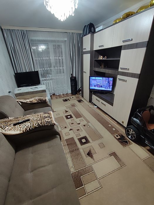 Продается 2-комн (5-20, 5 эт)