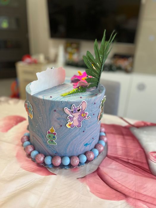 Бутафорна торта Стич