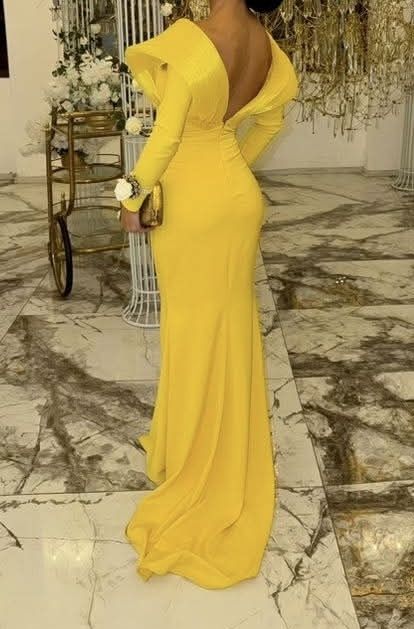 Жълта рокля официална