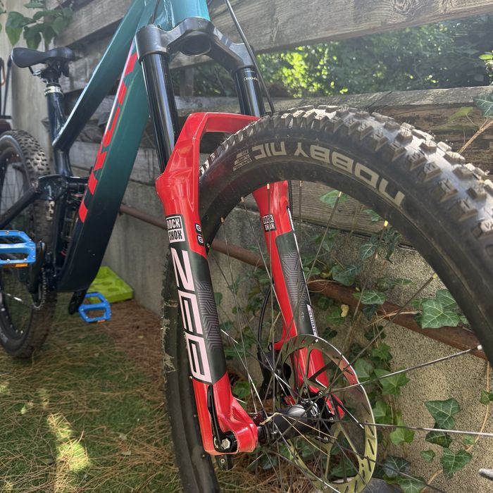 Furca rockshox Zeb 170mm enduro, 29’