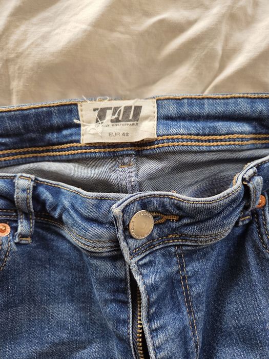 Lot 5 piese blugi damă M-L / 38-42: 2 Geci denim, Blugi, Fustă, Pantaloni scurți