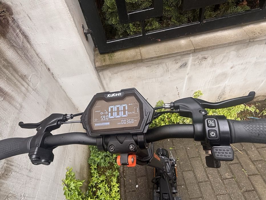 Kukirin g2 master 2025. 2x1000 w cu 368 km viteza maxima 65 km h  cu o autonomie de 70 km