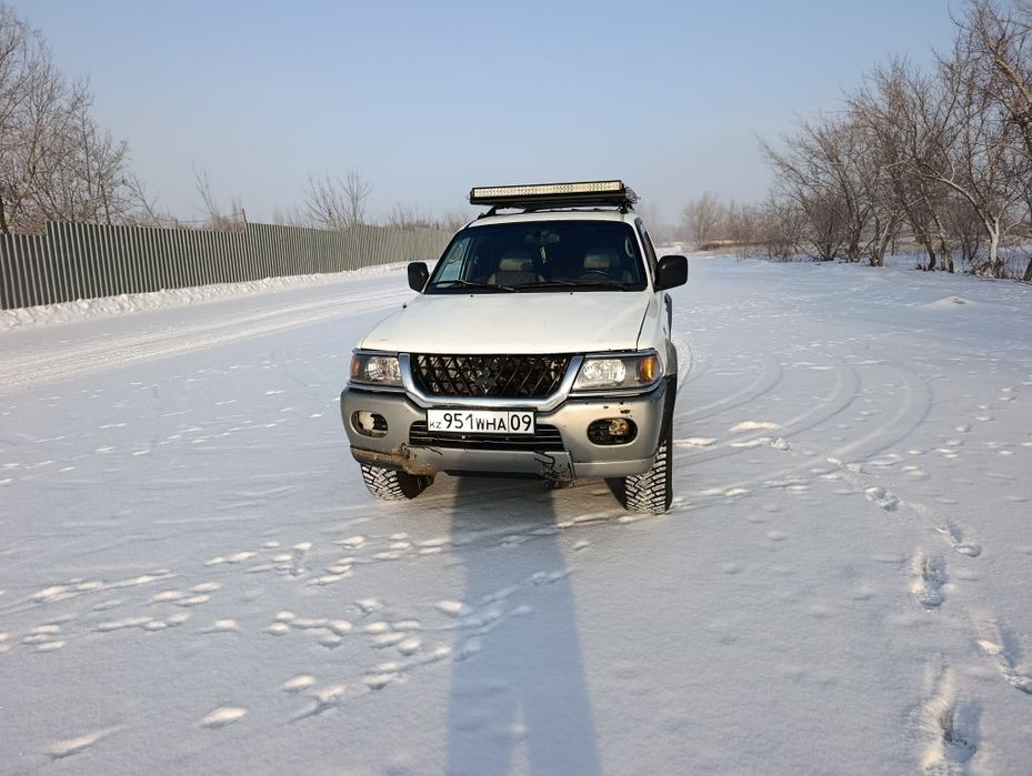 Монтеро Спорт 2000 год